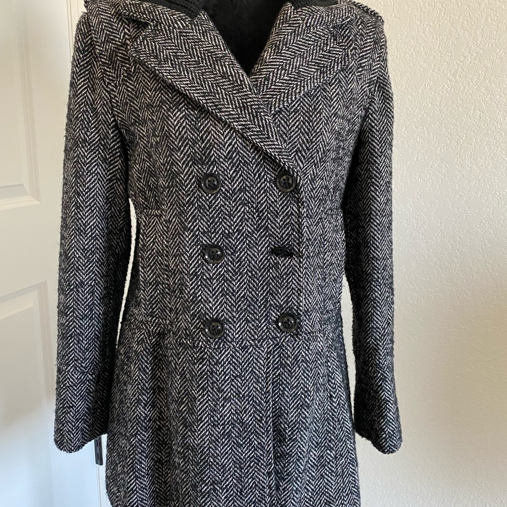 Guess Los Angeles 1981 women’s Black/ Gray. Sz L/G